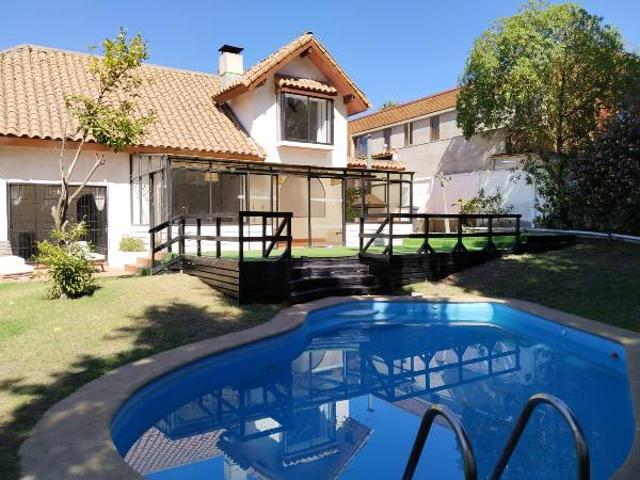 Se arrienda cómoda Casa Bosques de Montemar