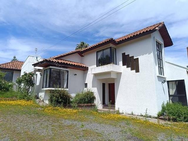 Se arrienda comoda casa en Loteo exclusivo
