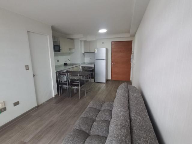 Se arrienda departamento amoblado