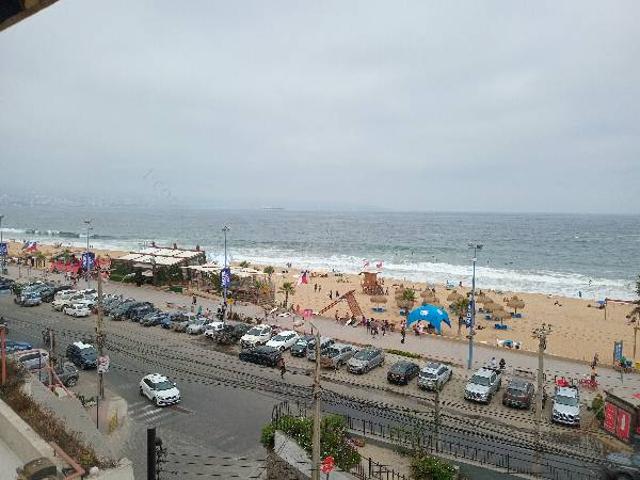 se arrienda departamento amoblado con vista al mar