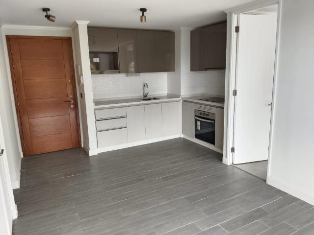 SE ARRIENDA DEPARTAMENTO EN CONDOMINIO BOSQUEMAR, CON CON