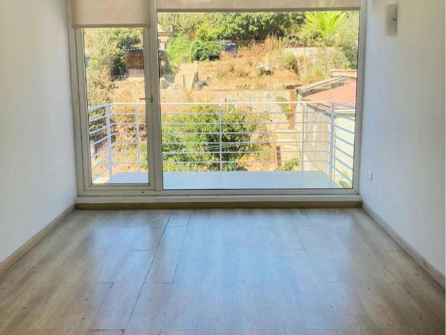 Se arrienda departamento en cerro yungay. valparaíso