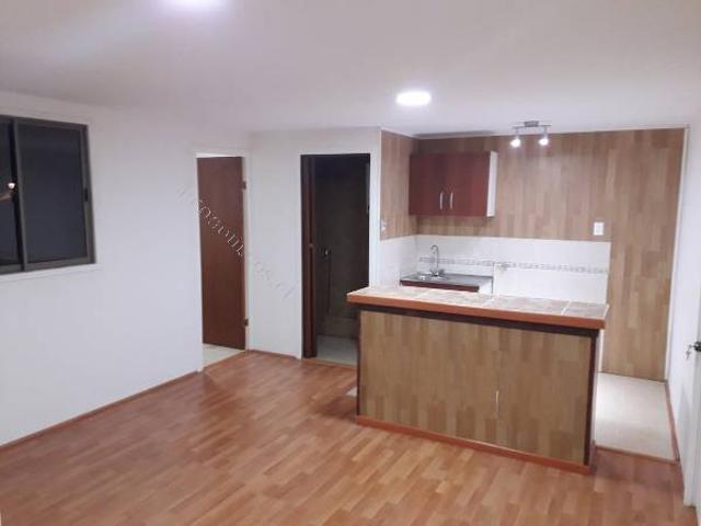 Se arrienda departamento en La Granja sin corredora