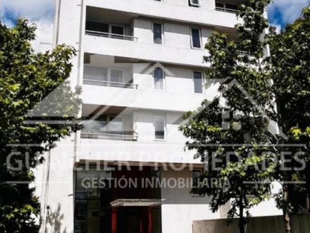 SE ARRIENDA DEPARTAMENTO ESTUDIO AMOBLADO EDIFICIO ARRAYAN
