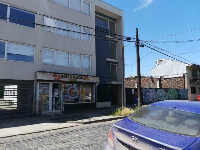 Se arrienda departamento full amoblado