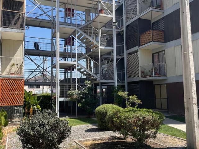 SE ARRIENDA DEPARTAMENTO, MANZANO SUR PADRE HURTADO, INCLUYE ESTACIONAMIENTO