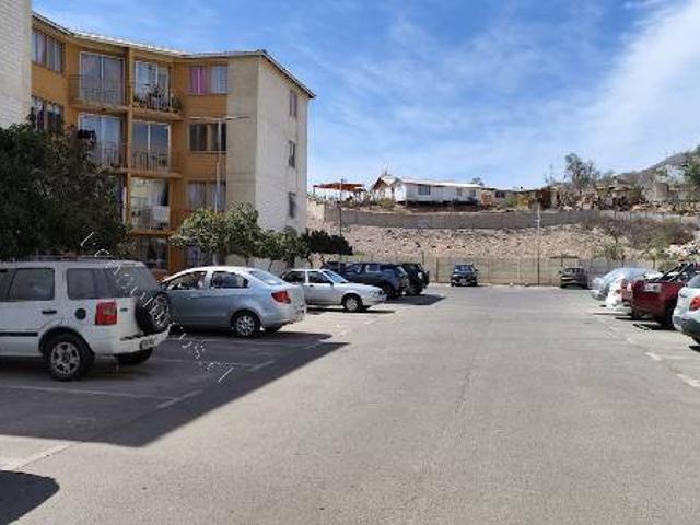 SE ARRIENDA DPTO AMOBLADO CERCANO AL TOTTUS $480.000