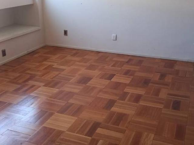 SE ARRIENDA DPTO AMPLIO DORMITORIO