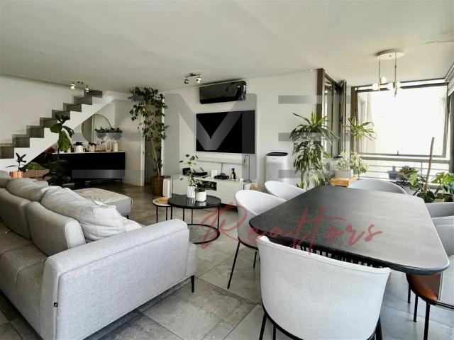 Se arrienda duplex en las condes