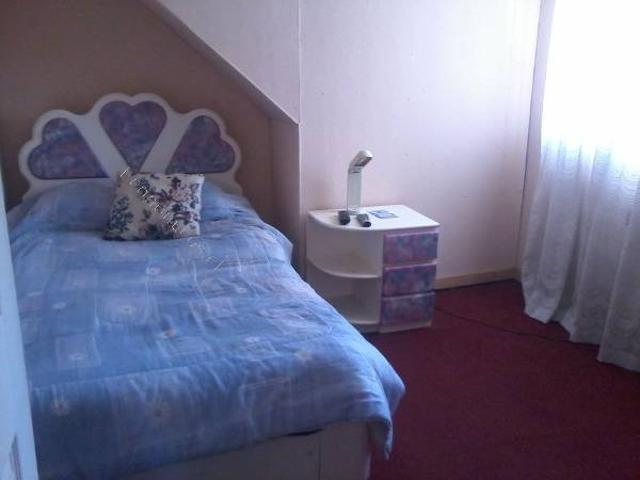 Se arrienda enorme casa en Linares