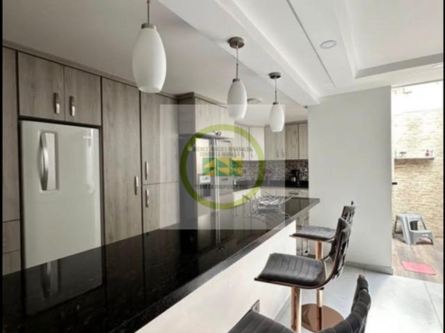 SE ARRIENDA ESPECTACULAR CASA AMOBLADA EN VILLAS DEL JARDÍN 3!