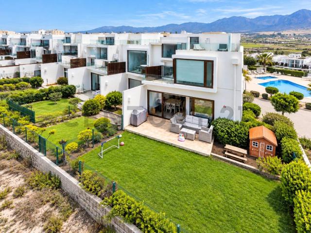 Se arrienda espectacular TownHouse en Condominio Serena Golf