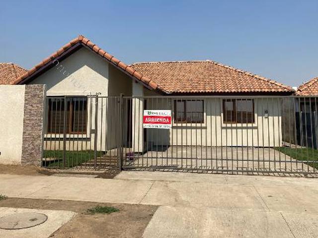SE ARRIENDA ESPECULAR CASA NUEVA EN QUILAMAPU