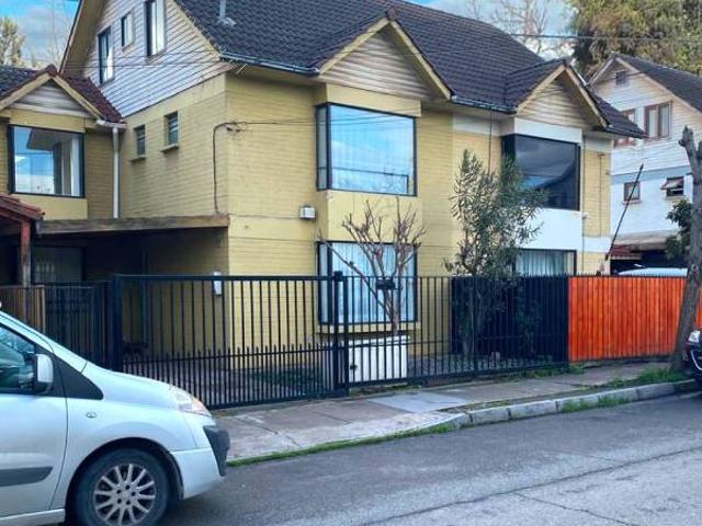 ¡SE ARRIENDA ESPLÉNDIDA CASA EN CIUDAD SATÉLITE!