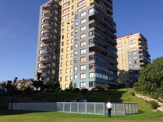 SE ARRIENDA EXCELENTE DEPARTAMENTO AMOBLADO