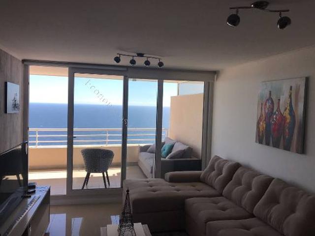 Se arrienda excelente departamento con vista al mar
