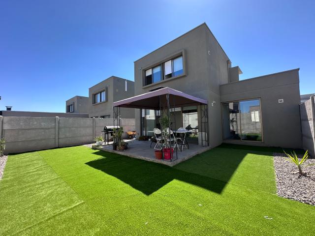SE ARRIENDA EXCLUSIVA CASA EN CONDOMINIO, PADRE HURTADO
