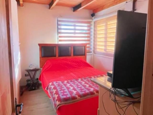 Se arrienda hermosa casa con piscina