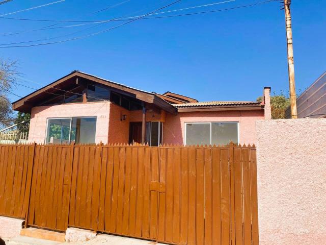 Se Arrienda Hermosa casa en Lujoso Sector Residencial Quilpué