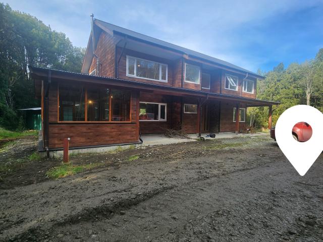 Se arrienda hermosa casa en parcela, a 10 minutos de la costanera Pto. Varas