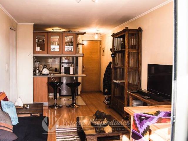 Se arrienda hermoso departamento a pasos del metro