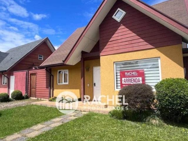 SE ARRIENDA IMPECABLE CASA 4 Dormitorios Barrio Las Encinas