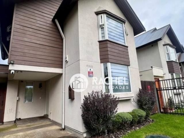 SE ARRIENDA IMPECABLE CASA 3 DORMITORIOS EN ALTO MAIPO IV