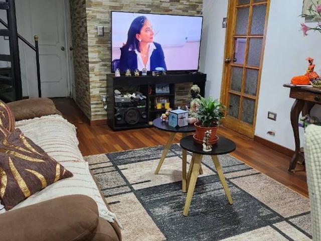 Se arrienda linda casa en Maipu