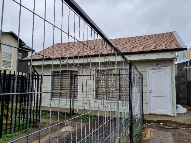 Se arrienda linda casa en villa tres vientos