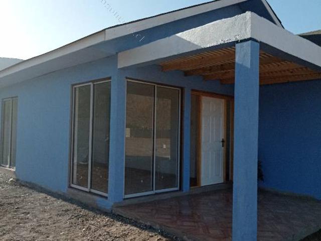 Se arrienda linda casa