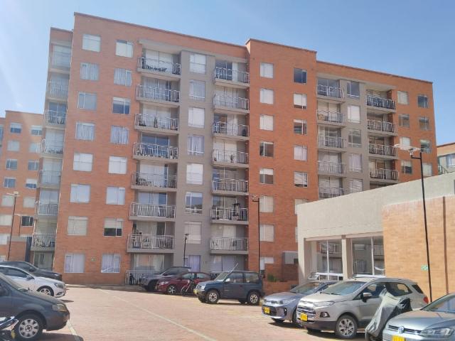 SE ARRIENDA LINDO APARTAMENTO