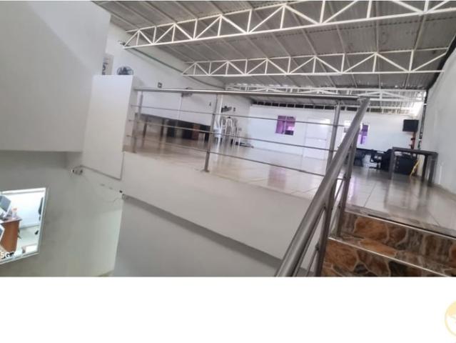 SE ARRIENDA O SE VENDE HERMOSA Y AMPLIA CASA EN SAN ALONSO