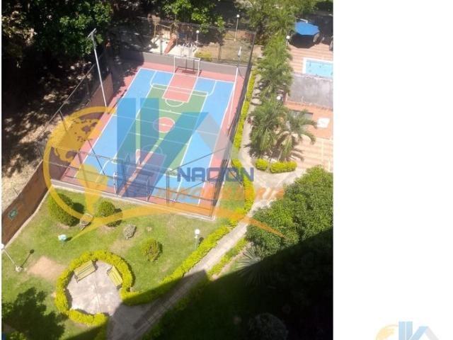 SE ARRIENDA O VENDE APTO EN EL CONJ RESERVA DE LA LOMA PIEDECUESTA