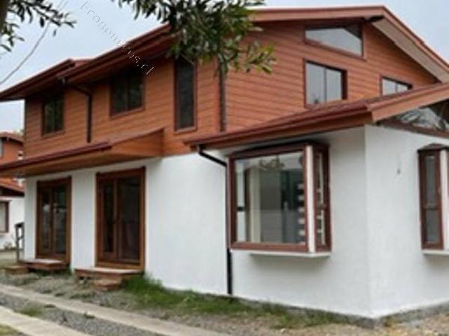 Se arrienda o vende casa nueva camino a Coronel