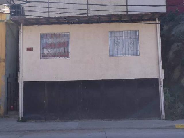 SE ARRIENDA PROPIEDADBUEN ESTADO Y UBICACIÓN