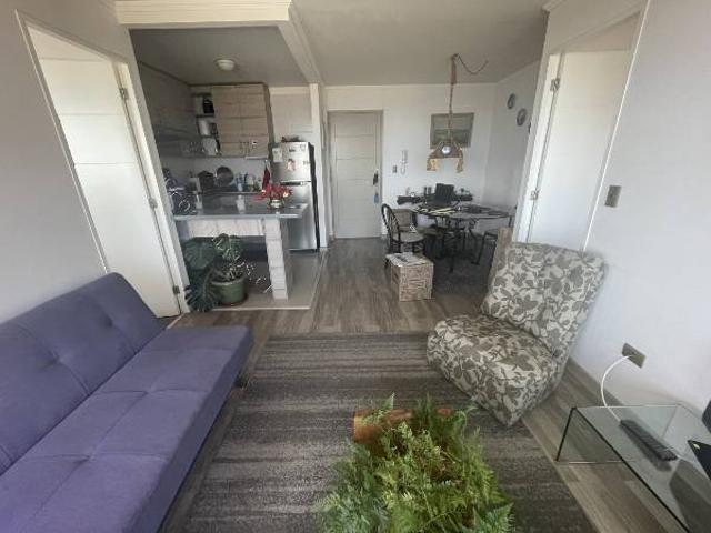 Se arriendo año corrido lindo departamento con vista al mar