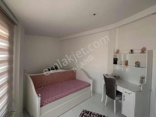 Seçili Yaşamlar İçin Tasarlanmış Sitenin Zirvesinde Bir Villa