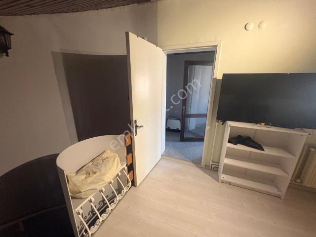 Seçkin Emek Villa Sitesi'nde Bodrumsuz,kapalı Bahçeli 4+1 Villa