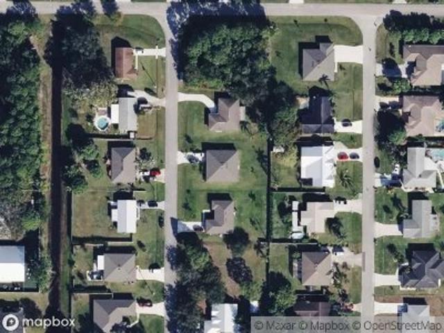 SE Lorraine St