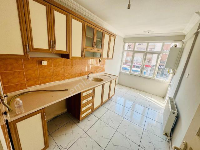 Seğmenler Kiralık 1.kat 3+1 Merkezi Konum Geniş Teraslı Daire