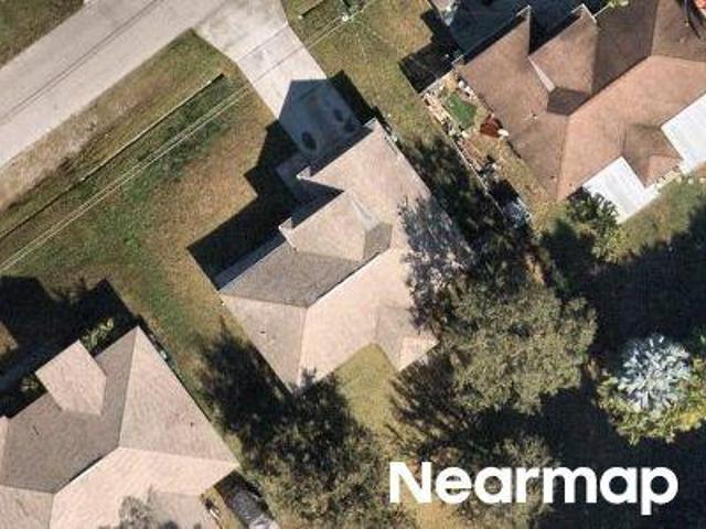 SE North Buttonwood Dr