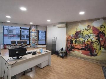 Se ofrece entreplanta de 94 metros cuadrados, ubicada al pri. 169m² Vigo