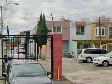 SE REMATA CASA EN COL. PARQUES ZAPOPAN A 15 MIN DE TERRAZA BELENES