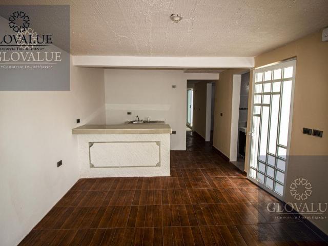 SE REMATA CASA EN JARDINES DE SANTA ROSA POSESION INMEDIATA