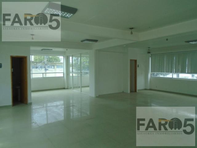 Se RENTA TERCER piso en edificio para oficina, Zona Centro DE Toluca. CALLE Juan ?lvarez