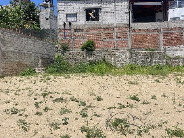 Se renta terreno comercial