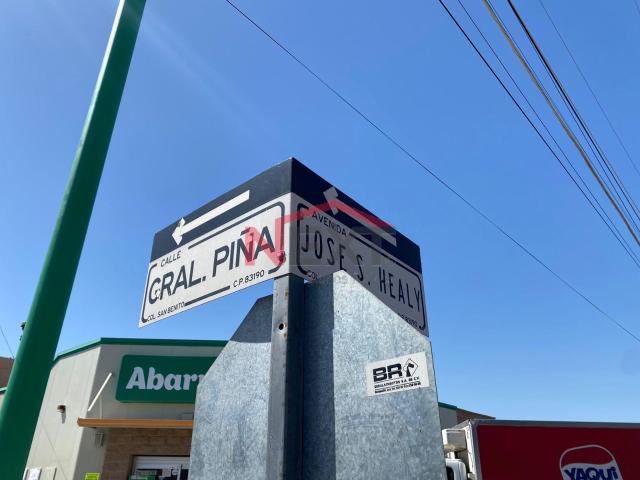 SE RENTA TERRENO COMERCIAL EN COLONIA SAN BENITO