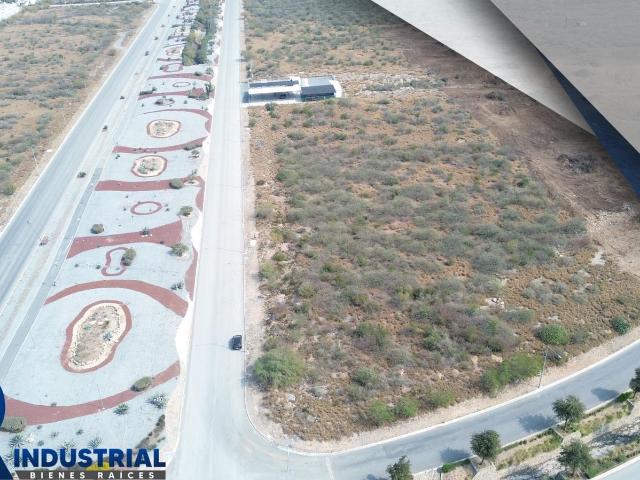 SE RENTA TERRENO EN GARCIA DOMINIO