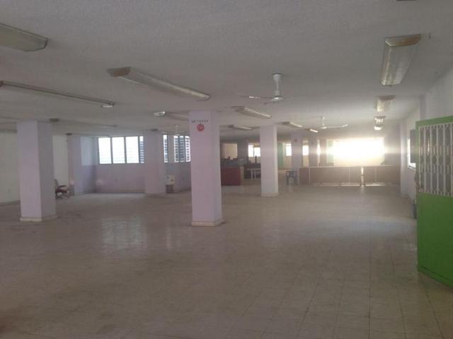 Se renta amplio local a una cuadra del mercado de Tuxtla Gtz