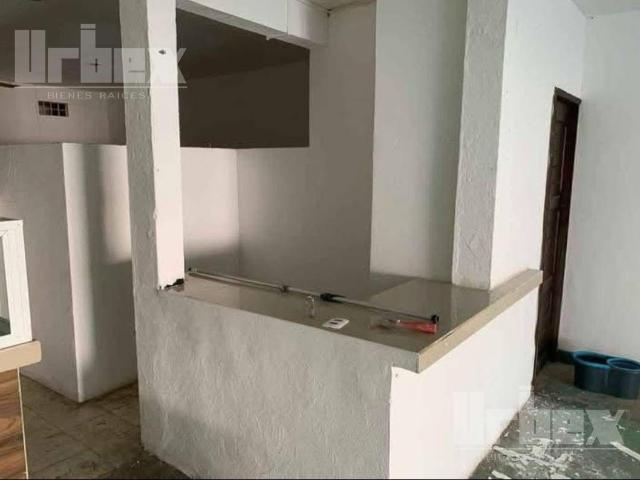 SE RENTA AMPLIO LOCAL EN FIDEL VEL?ZQUEZ, CAMPECHE